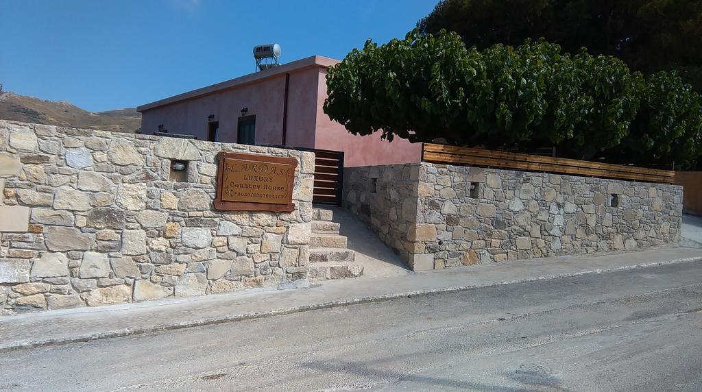 Lardas Luxury Country House Kíssamos Exterior foto